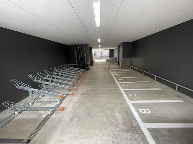 アステリ鶴舞トゥリア　名古屋市賃貸　仲介手数料無料の駐車場