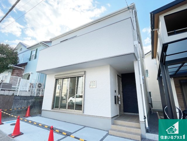 ★5(土)6(日)現地見学可能！★大津市一里山　限定1邸の外観|安心の10年保証！外観を美しく保ち、雨水で汚れを落とします！気になることがありましたら、お気軽にお問い合わせください！