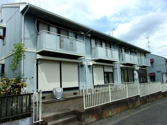 横浜市旭区東希望が丘のアパートの外観