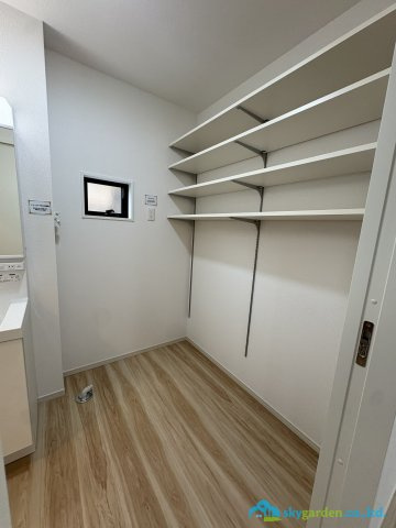 藤沢市辻堂新町5期　新築戸建　全2棟1号棟の脱衣所