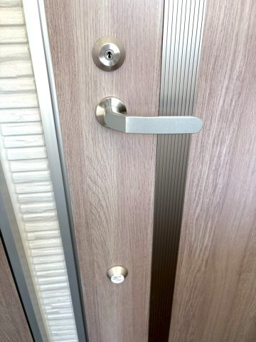 【玄関】 | 今井町共同住宅(仮) | 防犯面で安心なダブルロックキー