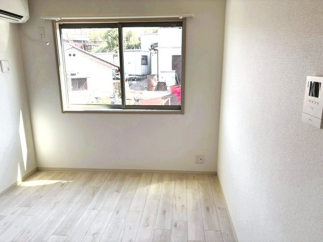 【居間・リビング】 | 今井町共同住宅(仮) | 飽きのこないシンプルな内装。