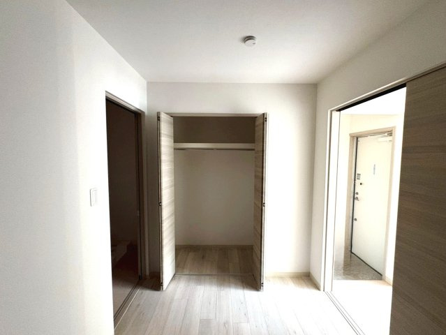 【洋室】 | 今井町共同住宅(仮) | 3.8帖洋室　衣類の収納に便利なクローゼットあり