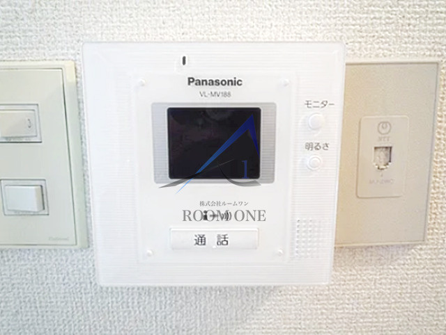 リバーヒルズのセキュリティ|モニター付きインターホンです。