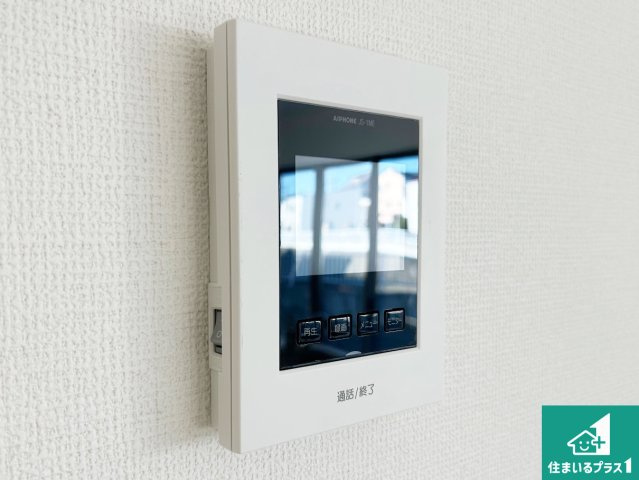 ◆羽曳野市南恵我之荘　第1期　新築一戸建ての防犯設備|カラーモニターインターホン！声だけでなく来訪者の姿や顔がモニターで確認できるので、小さなお子様がいらっしゃるご家庭でも安心できます！