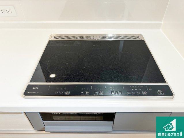 和歌山市有本　第3期　新築一戸建ての設備|火を使わないので、安心なＩＨコンロ！でこぼこが無い構造なので、掃除もしやすく清潔に保てます！
