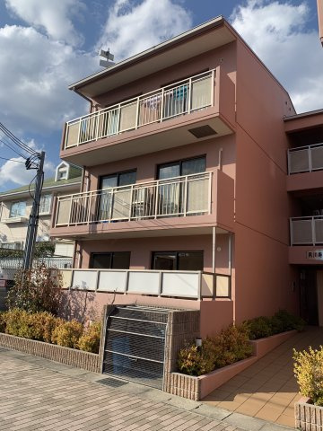 オートロック・防犯カメラ付きで安心です！
