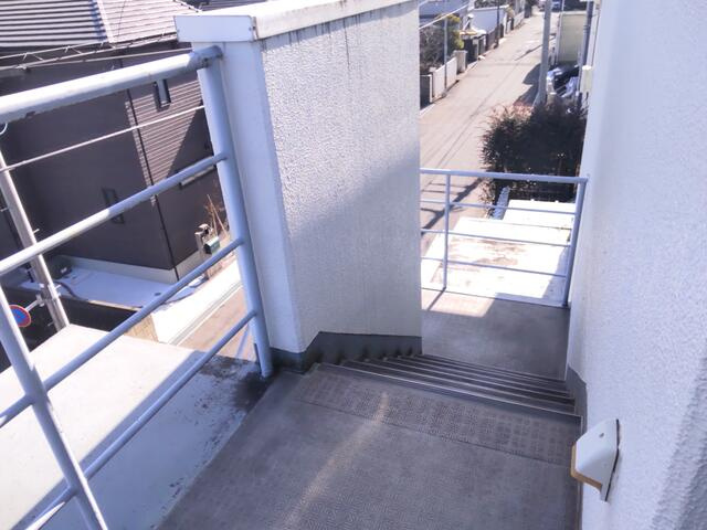 ３階の階段降り口