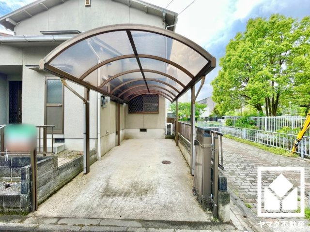 伏見区久我東町　の駐車場