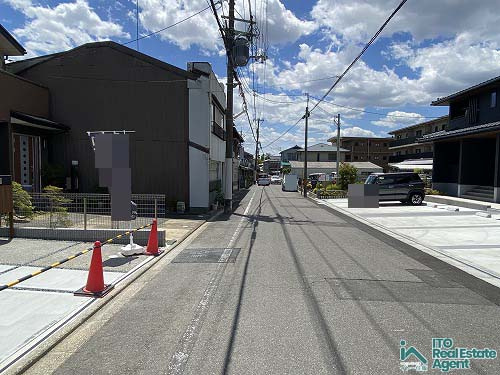 衣笠北天神森町 新築戸建の前面道路含む現地写真