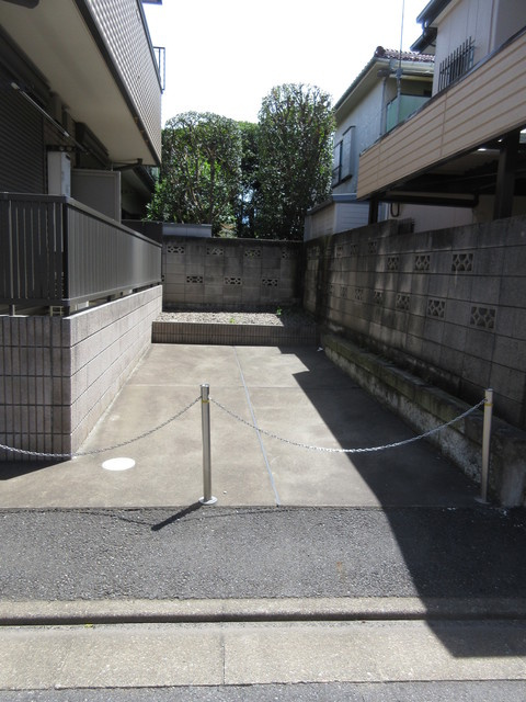 エクセラン　マンションの駐車場|★敷地内駐車場★