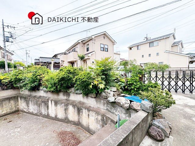 【前面道路含む現地写真】 | 鴻巣市神明町　中古戸建