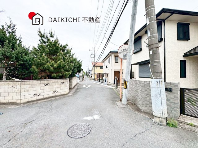 【前面道路含む現地写真】 | 鴻巣市神明町　中古戸建