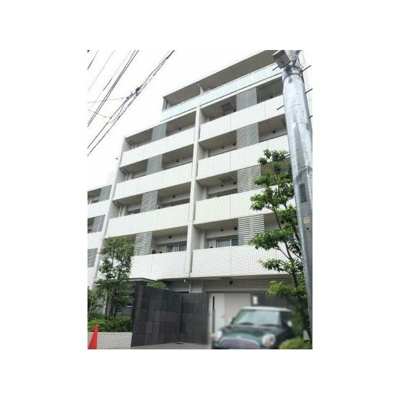 【外観】 | ガリシア新宿ウエスト | 鉄筋コンクリート造のがっちりとした建物。