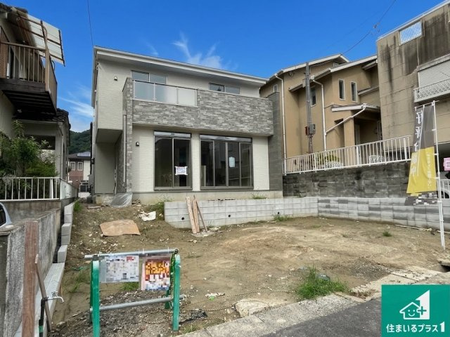 ★宇治市明星町　第2期　新築一戸建ての外観|周辺は落ち着いた街並みの住宅地！子育てがしやすい住環境です！まだ未完成ですが、現地でしかわからない事もございます。是非一度ご覧ください。