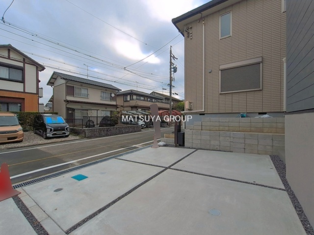 リーブルガーデン岡崎市緑丘-2号棟の駐車場