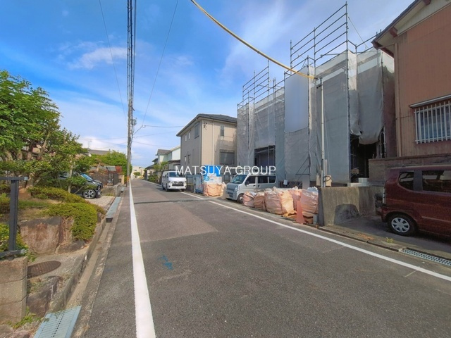 【前面道路含む現地写真】の画像
