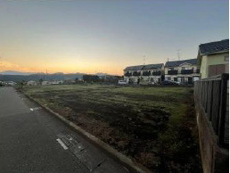 愛川町中津　売土地の前面道路含む現地写真