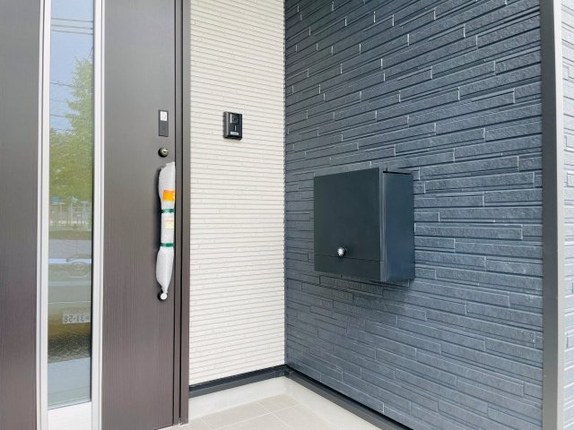 岡崎市細川町第15　新築分譲住宅　全2棟　2号棟のその他|飽きのこないシンプルなデザインのポスト。