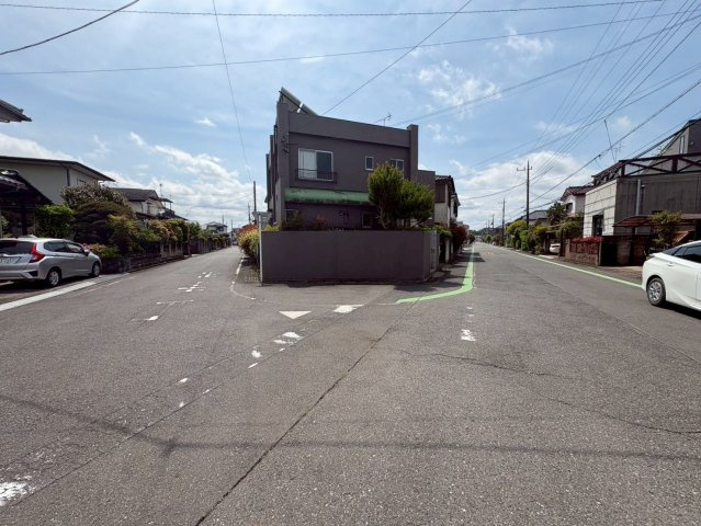 川越市かすみ野1丁目　建築条件付売地　JR川越線『笠幡駅』徒歩18分　【霞ヶ関南小学区】の前面道路含む現地写真