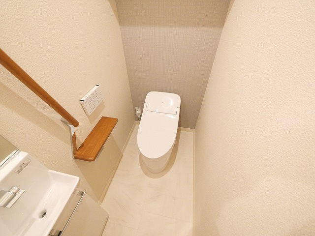 Lene　Cricca西大寺Ⅱのトイレ|ゆったりとした空間のトイレです