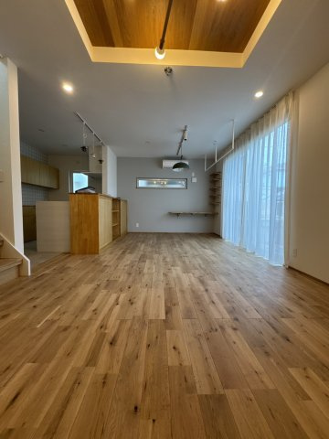 宇都宮市砥上町301-43の居間・リビング