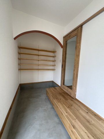 宇都宮市砥上町301-43の洋室