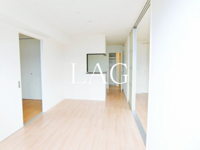 【居間・リビング】 | アルヴィータ弐番館 | 洋室のお部屋です。