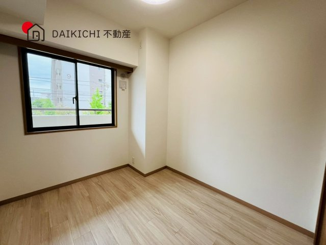 【洋室】 | 北鴻巣パーク・ホームズ壱番館 