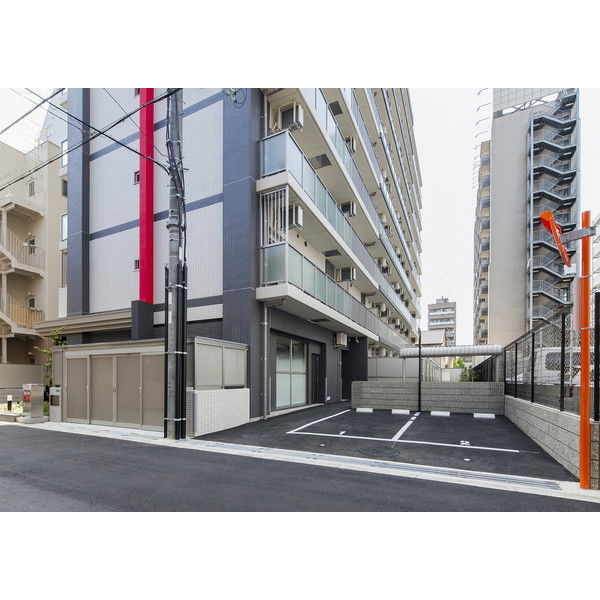 エステムコート難波ＷＥＳＴＳＩＤＥIIベイフレックスの駐車場