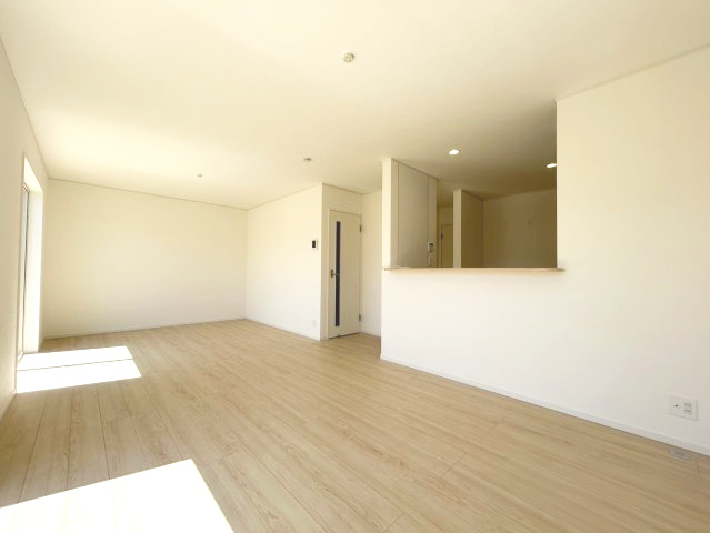 新築戸建て　上田市下之郷　全2棟の居間・リビング