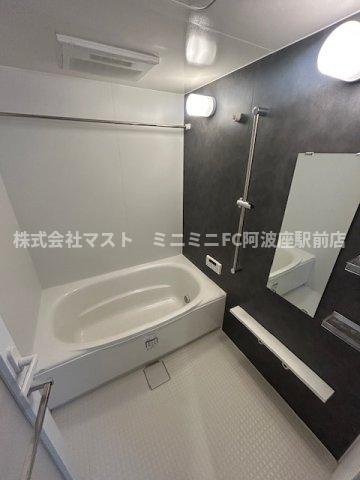 ルクスエテルナ江戸堀の浴室