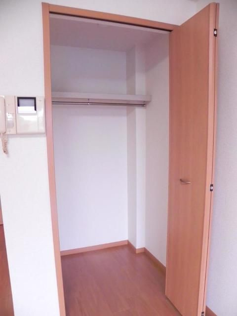 ホワイト　ウッドの収納