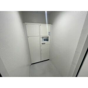UN ROOM