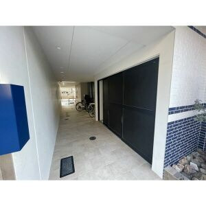 UN ROOM