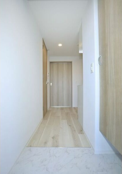 TENAS泉(テナス泉)の玄関