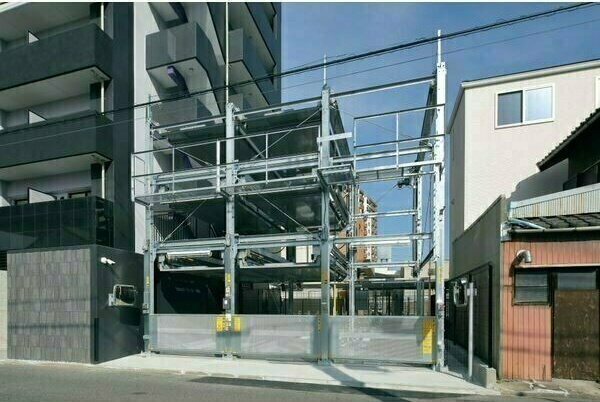 S-RESIDENCE庄内通　平面駐車場あり!初回保証料0円&FR1部屋あり!の駐車場