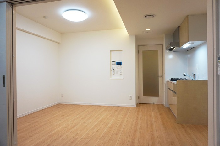 ＲＥＳＩＤＥＮＣＥ丸の内七間町の居間・リビング