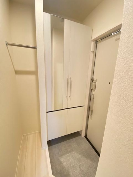 D-room寿の玄関