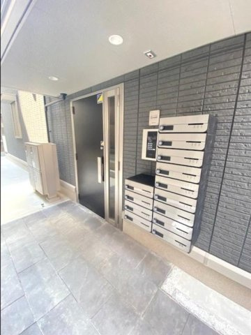 D-room寿のエントランス