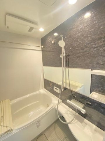 D-room寿の浴室