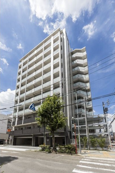 エスリード今池アヴェールの外観