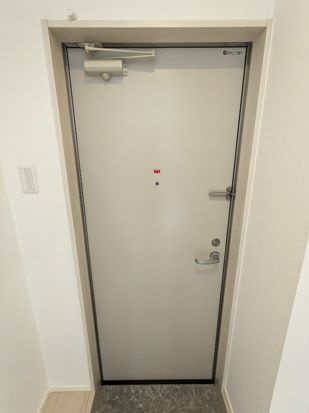 ハーモニーテラス上石川町の玄関