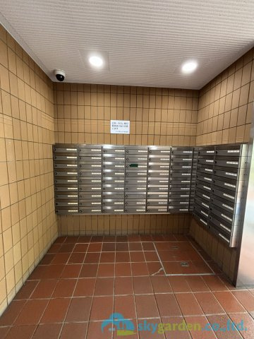 パレ平塚すみれ平弐番館のエントランス