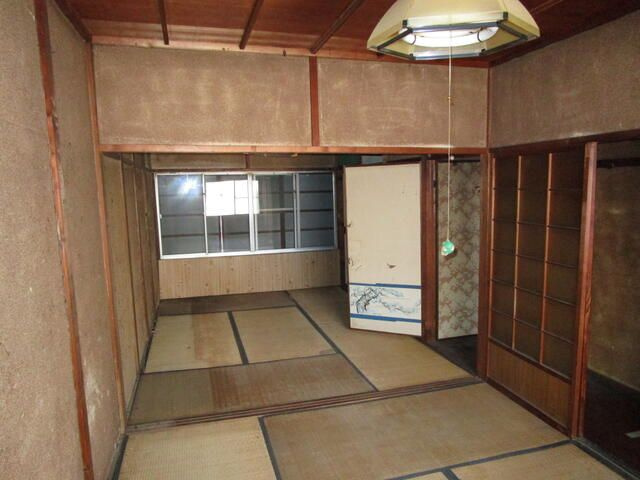 天道町２－１１貸倉庫の内装