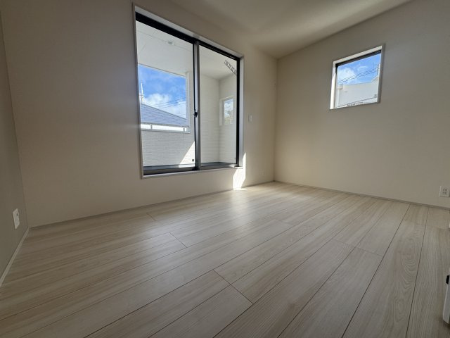 豊見城市豊見城（全4棟）1・3号棟の洋室|3号棟　洋室6.5帖＋CL付き♪
