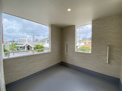 【バルコニー】 | 豊見城市豊見城（全4棟）1・2・3号棟 | ※同仕様写真です