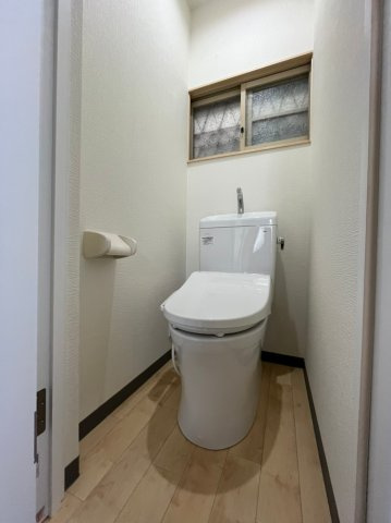 泉が丘５丁目戸建のトイレ