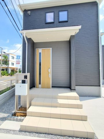 八潮市　八潮7丁目　新築戸建　全4棟の玄関|施工例です