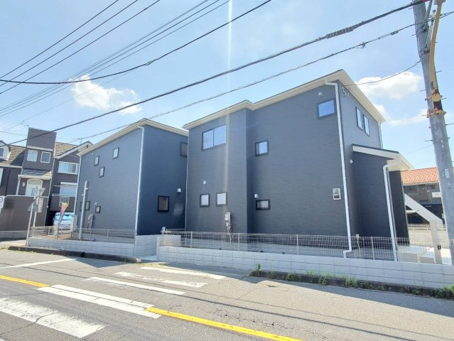 八潮市　八潮7丁目　新築戸建　全4棟の前面道路含む現地写真|前面道路含む現地写真です